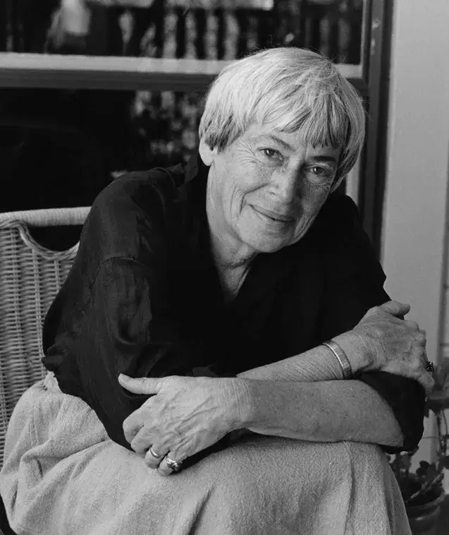 Ursula K. Le Guin: la voz que redefinió la fantasía y la ciencia ficción